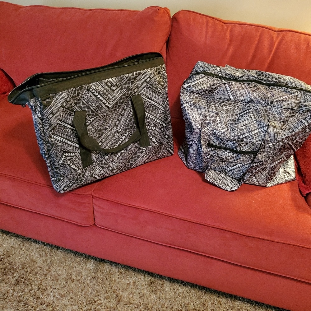 Weekender Set - Picture 2 of 2